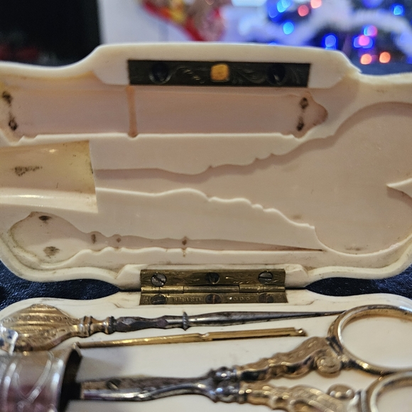 SEWING KIT Brevette SGDC 1850's-1870's Ivory Etui Vermeil Tools - Picture 7 of 8